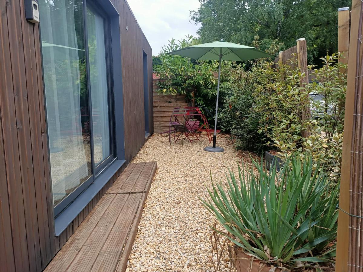 Studio de Jardin: Beaujolais View with EV Charging Montmerle-sur-Saone Exterior photo