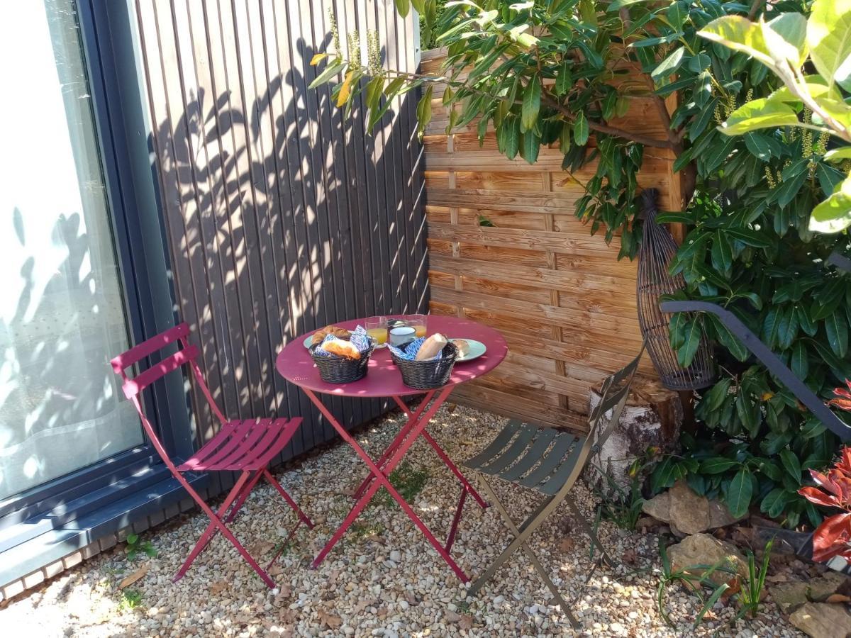 Studio de Jardin: Beaujolais View with EV Charging Montmerle-sur-Saone Exterior photo