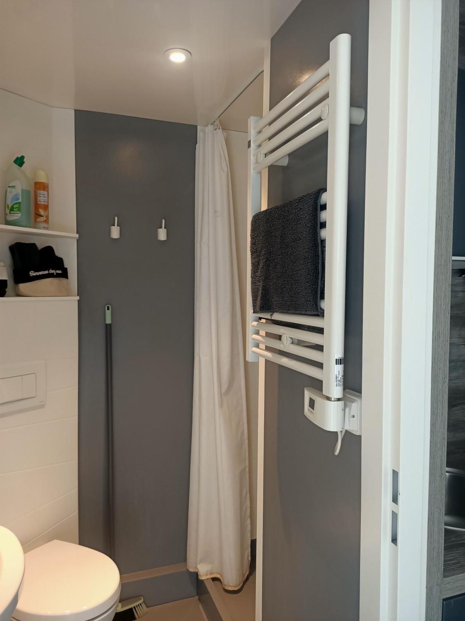 Studio de Jardin: Beaujolais View with EV Charging Montmerle-sur-Saone Exterior photo